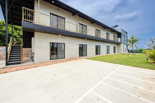 sunisland, Book Bed and Breakfast Xiaoliuqiu Pingtung