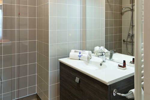 Zenao Apparthôtels Montreuil, Забронировать Апарт-отель Отели в центре Монтрёй, в центре