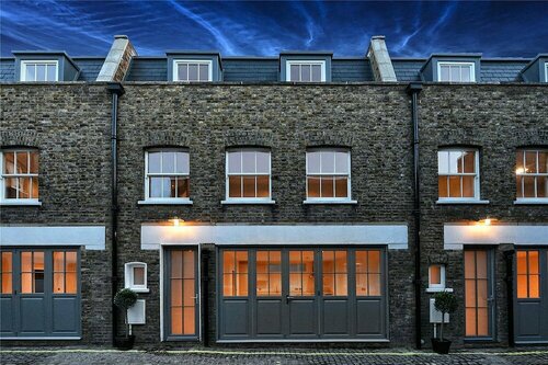 Rainsford Mews by Lime Street, Забронировать Дом для отпуска Виллы Большого Лондона, Вилла
