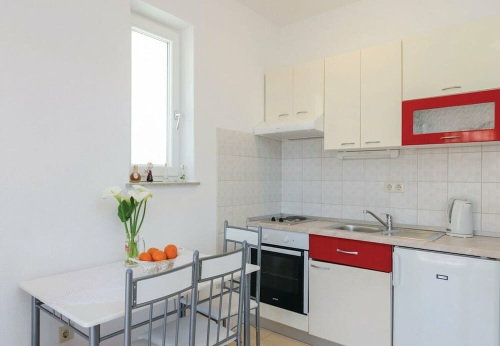 Ljuba - in Center & Close to the Beach - A3