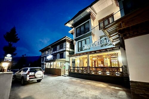 Silver Cloud Hotel, Reservar Hotel Hotéis Baratos em Paro