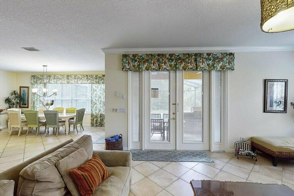 Chun's Bella Vida Resort Vacation Home