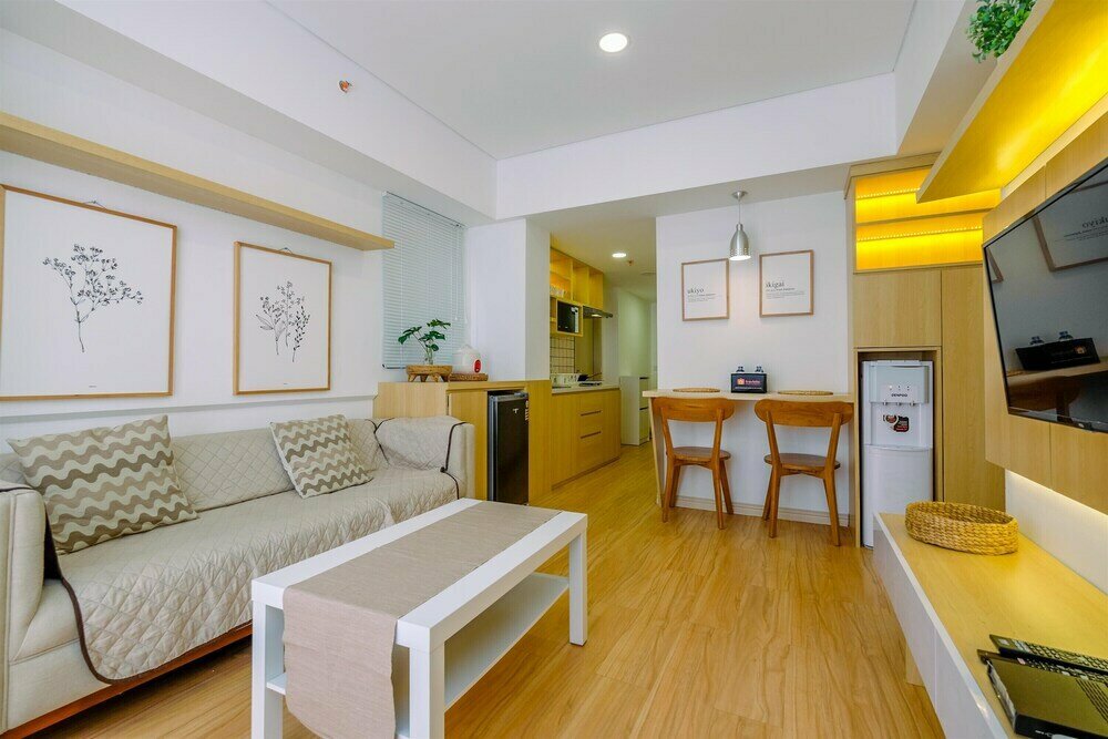 Comfy And Tidy 2Br At Meikarta Apartment