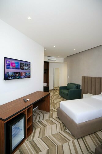 Sea & Sand Hotel, Забронировать Отель Влёра Область Влёра, рядом с Пляж Ветер