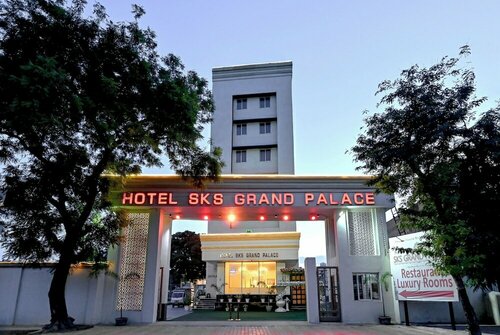 Hotel SKS Grand Palace-Vrindāvan, Забронировать Отель Матхура штат Уттар-Прадеш