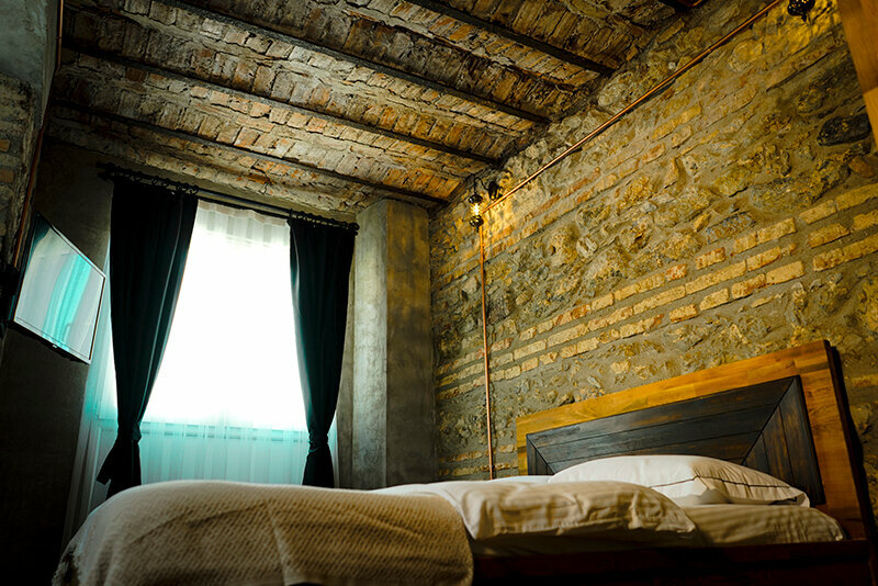 Roya Rooms
