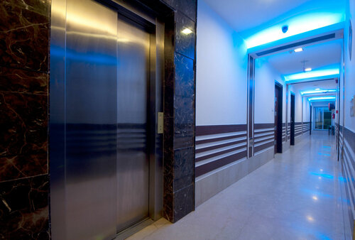 Hotel Amaltas International - Delhi-16, Забронировать Отель Нью-Дели Национальный столичный округ Дели