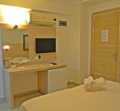 Bodrum Oscar Hotel, Rezerwuj Hotel Hotele w Torba z parkingiem, Parking