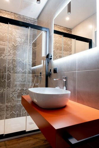 CALVANI23 LUXURY HOUSE, Забронировать Отель «постель и завтрак» Отели Бари с парковкой, Парковка