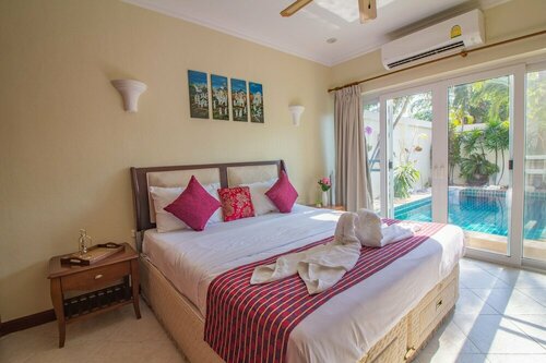 2 Bed Majestic Villa Near Beach, Забронировать Вилла Центральная Паттайя 