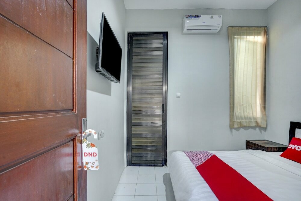 OYO 90154 Anugrah Rr Syariah