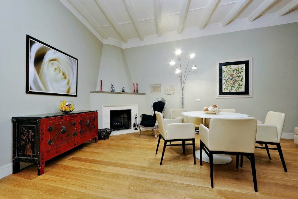 Farnese Charme - My Extra Home