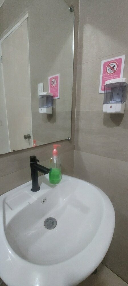 A Touch of Pink Secret Eco Retreat with Pool, Starlink WiFi, Netflix, Mountain Views - Peaceful Stay in Puerto Princesa Near Underground River, Firefly Watching, and Waterfalls - Perfect Stop Between El Nido, Port Barton, and Puerto City - Scooter Rental