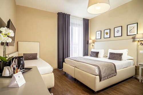 Flom Boutique Hotel, Забронировать Бутик-отель Отели Флоренции 4 звезды, 4*