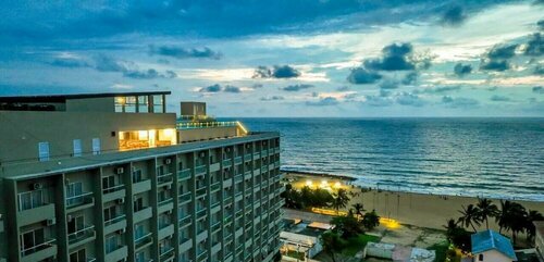 Corundum Breeze Negombo, Забронировать Отель Отели Западной провинции 4 звезды, 4*