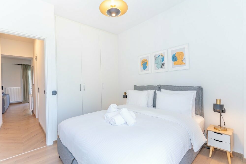 Elegant Apartment next to Historic Sites