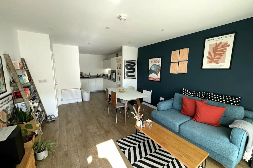 Stylish 1 Bedroom Apartment in Poplar With a Shared Gym