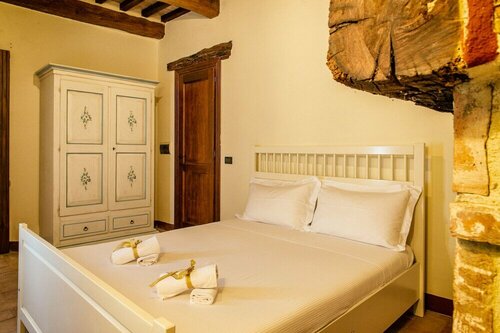 Villaluce Wine Agriturismo, Забронировать Апартаменты/квартира Отели Озера Тразимено с парковкой, Парковка