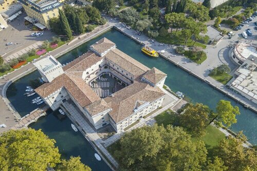 Appartamento Città Riva, Забронировать Апартаменты/квартира Отели Alto Garda e Ledro с парковкой, Парковка