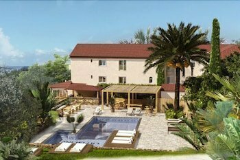 Hotel La Piscine, Забронировать Отель СПА-отели Var coast, SPA-услуги