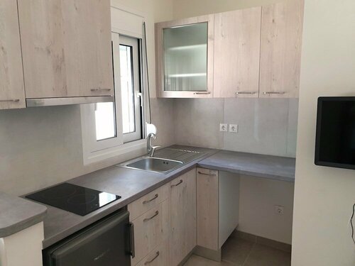 Elvita Apartments 3, Забронировать Апартаменты/квартира Афины Острова Саронического залива - Аттика, рядом с Панорму