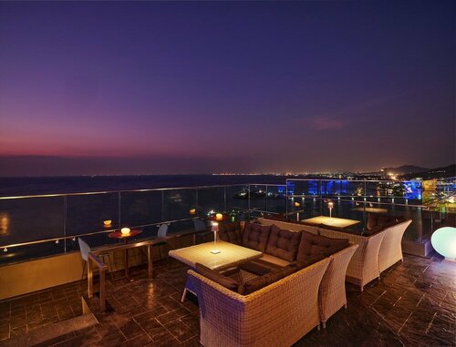 Novotel Marina Sriracha, Забронировать Отель Отели Сирача с бассейном, Бассейн