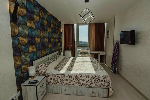 Lovely Studio in Batumi With Rooftop in Building, Rezerwuj Hotel Hotele w Ajara z parkingiem, Parking