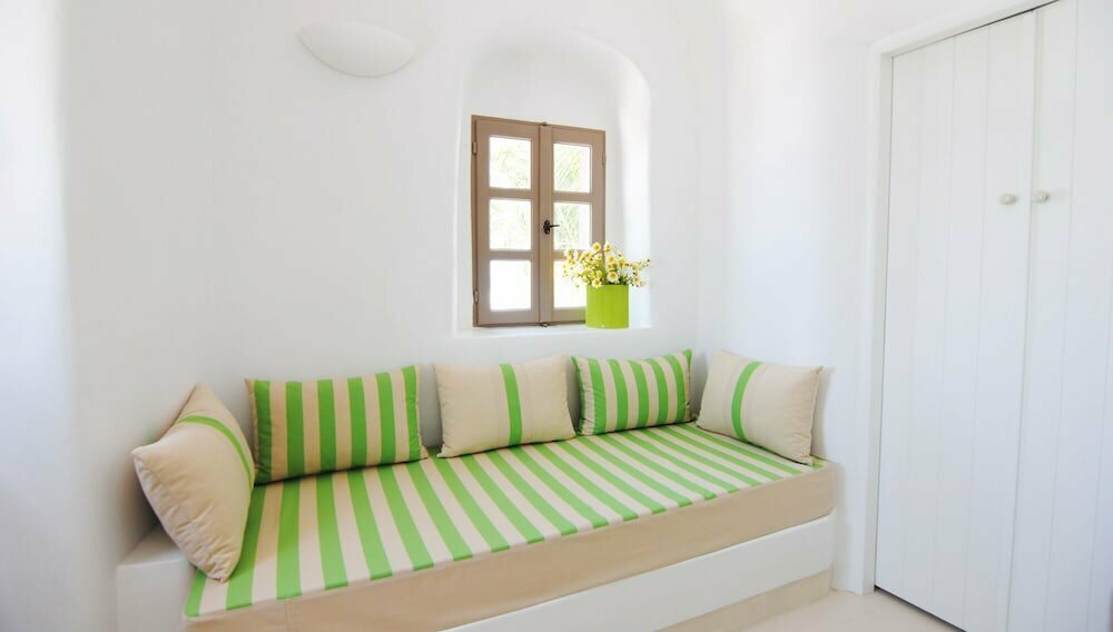 White Grape Suites