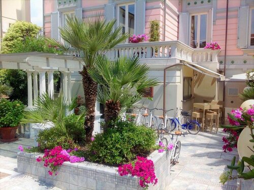 Hotel Europa, Book Hotel Camaiore Versilia