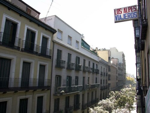 Hostal Los Alpes, Забронировать Хостел Хостелы Мадрида, рядом с Опера, Хостел