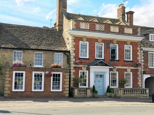 The Highworth Hotel, Забронировать Отель Отели Котсуолда с парковкой, Парковка