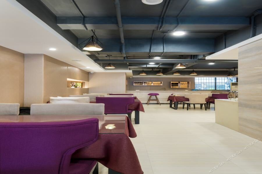 Lavande Hotel Guangzhou Olympic Sports Center Tianhe Zhucun Metro Station