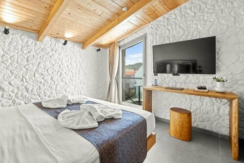 Emilys Luxury Suites, Prenota Hotel Pefkohori Kassandra