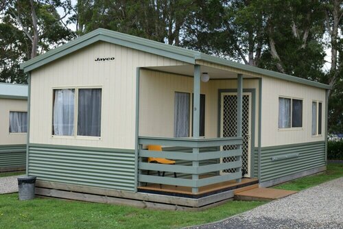 Bega Caravan Park, Забронировать Отель Бега 