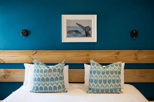 Plett Beachfront Guest House, Забронировать Отель «постель и завтрак» Плеттенберг-Бей Найсна