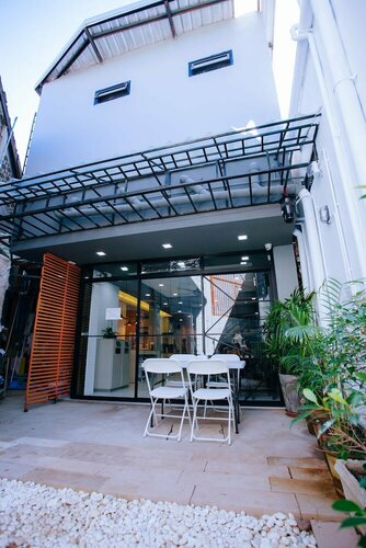 D-Well Hostel, Забронировать Хостел Хостелы Чиангмай, рядом с Chiang Mai Gate Market, Хостел