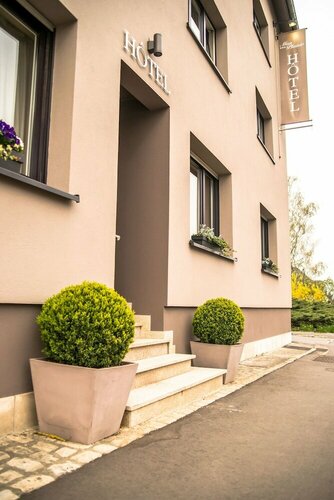 Mandarina Hotel Luxembourg Strassen, Buchen Sie Hotel Strassen 