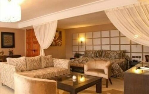 Hotel Chems du Lac, Rezervovat Hotel Azilal hotely s bazénem, Bazén