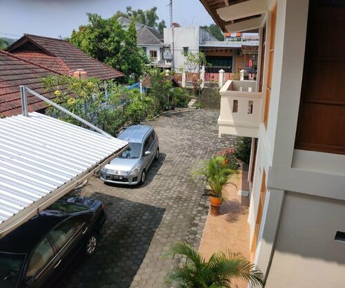 Omahe Winahyu Homestay, Đặt Khách sạn Khách sạn tại Seturan có Bãi đậu xe, Bãi đậu xe