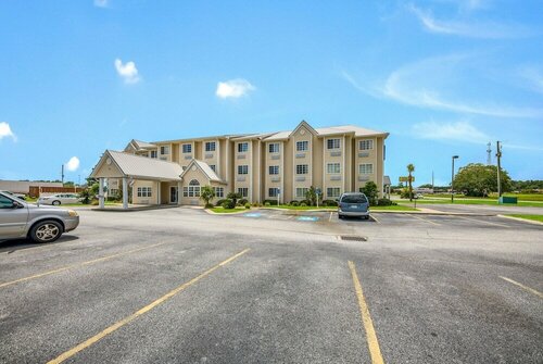 Microtel Inn & Suites by Wyndham Brunswick, Book Hotel Brunswick Georgia