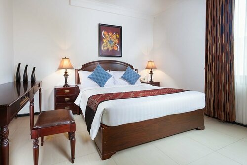 Hotel Montana Malang, Reservar Hotel Hotéis em Malang com estacionamento, perto de Alun - Alun Kota Malang, Estacionamento