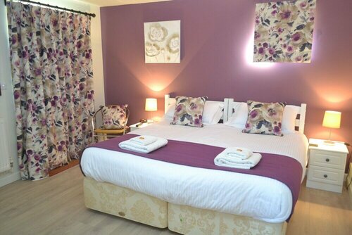 Wortwell Hall Barn, Rezervați Hotel Hoteluri de afaceri în Merseyside, 4* 5*