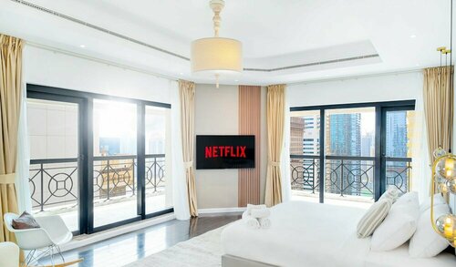 LUX  The Al Seef Marina 4 bed Suite, Забронировать Отель Отели Эмирата Дубая с парковкой, рядом с Dubai Marina 1 Tram Station, Парковка