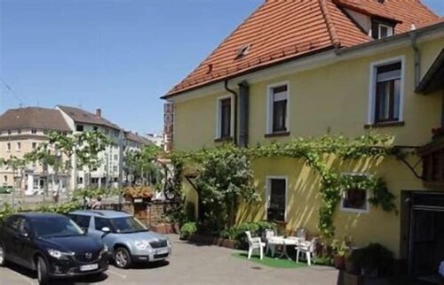 Hotel Rose Heidelberg inklusive Frühstück, Saunanutzung und Parkplätze nach Verfügbarkeit, Забронировать Отель СПА-отели Бергштрасе, SPA-услуги