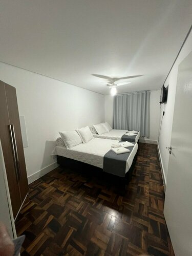 Hotel Lara 10 Curitiba, Забронировать Отель Недорогие отели Куритиба, рядом с Regina Vogue Theatre, недорого