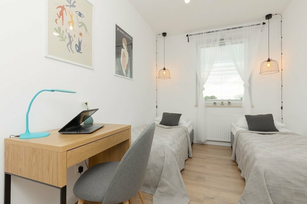 Trendy Apartment + Parking by Renters