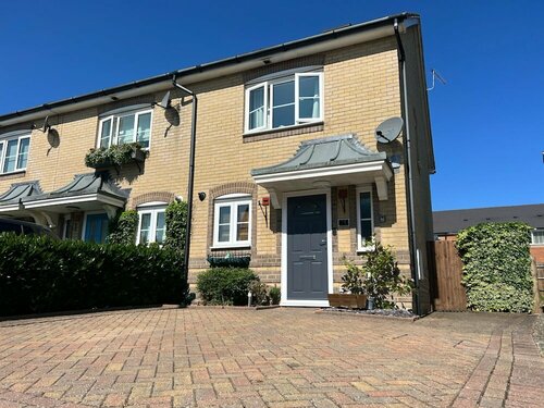 Infinity Guest House Wiltshire Crescent, Book Pension Basingstoke Merseyside