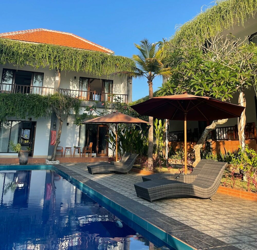 Tinggian Hill Retreat