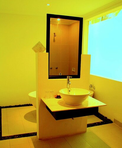 The Benoa Beach Front Villas & Spa, Забронировать Курортный отель Отели Нуса-Дуа 3 звезды, 3*