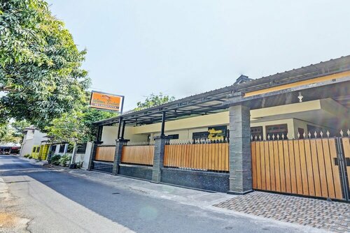 Oyo Life 92785 Wisma Trubus Syariah, Reserva ahora Hotel Tuban Java Oriental